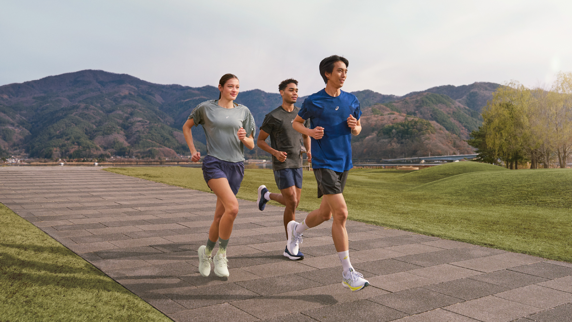 【ASICS亚瑟士】折扣店_比斯特上海购物村
